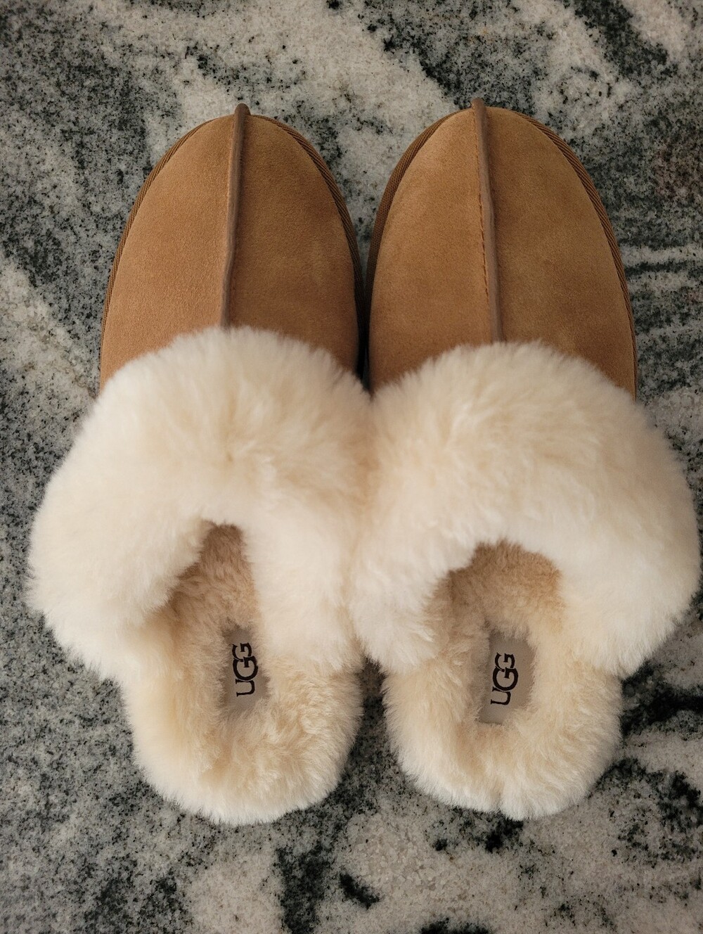 UGG Scuffette II Chestnut Sheepskin Suede Slippers Women’s 9 New